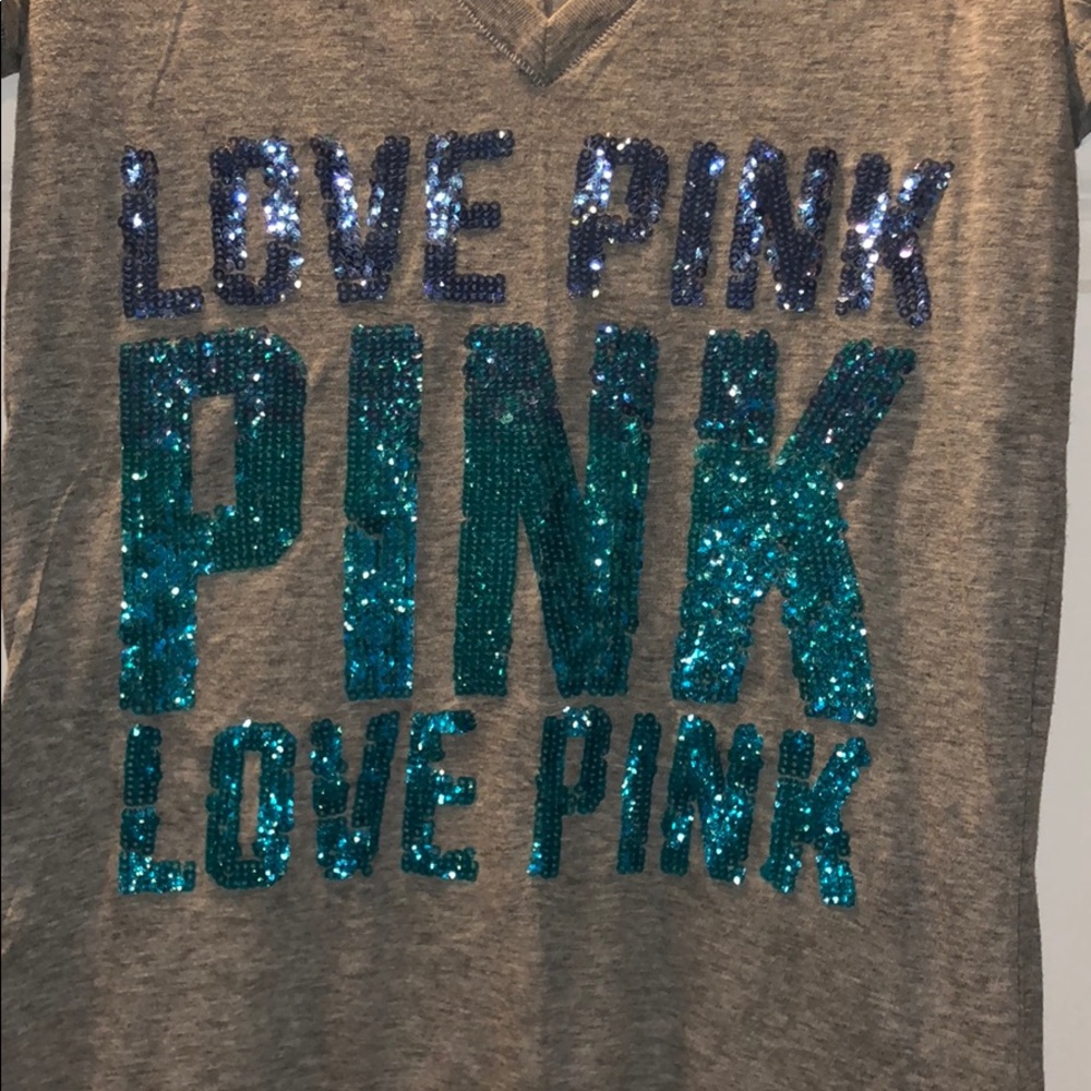 Soft and comfy PINK VS T-shirt